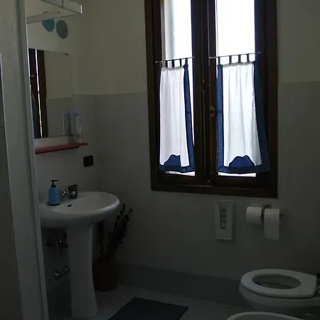 Casa D'oro Bed & Breakfast 5*