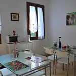 Casa D'oro Bed & Breakfast
